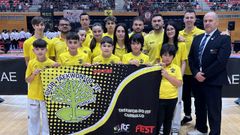 Integrantes del club carball�s en Baracaldo.