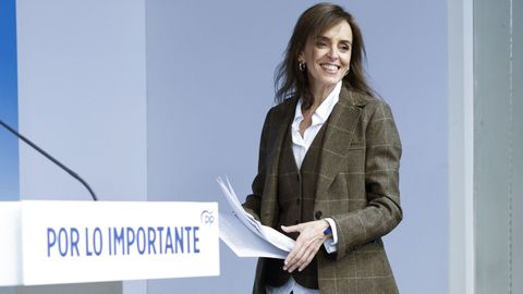 La vicesecretaria de Sanidad y Pol�tica Social, Carmen F�nez, tras el comit� de direcci�n del PP