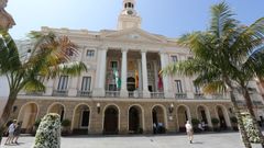 Fachada exterior del Ayuntamiento de Cdiz.