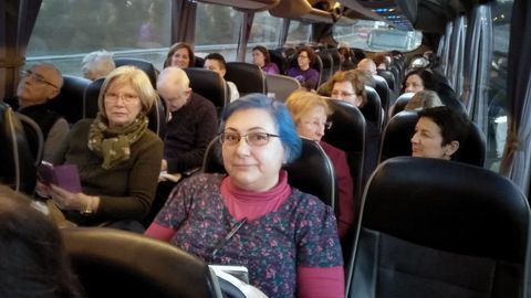 Uno de los autobuses fletados desde Gij�n para apoyar a Blanca Ca�edo en el juicio celebrado en Valladolid