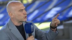 El entrenador del Real Oviedo, Juli�n Calero