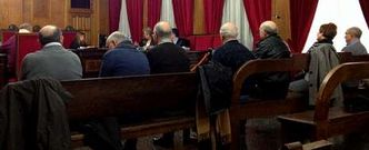 Los ocho acusados alegaron que su hermana, ya fallecida, nunca les inform� de que se hab�a casado por la iglesia con Camilo V�zquez.