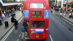 Un autobs en Oxford Street, zona comercial de Londres