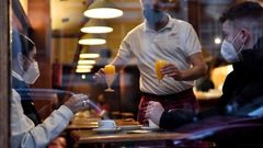 Apertura de la hosteleria en el interior, con el 30 % del aforo, en A Coruña