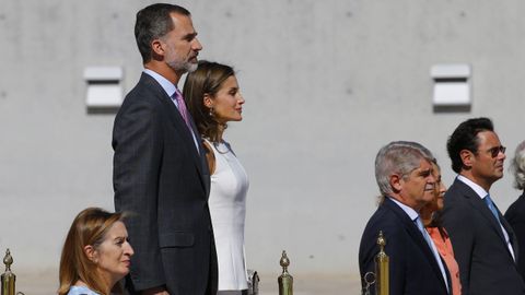 El miercoles ser�n recibidos por sus anfitriones, Isabel II y Felipe de Edimburgo, tras una procesi�n por el centro de Londres