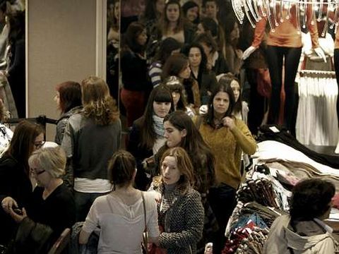 Las colas y la gran afluencia de gente fueron la t�nica.