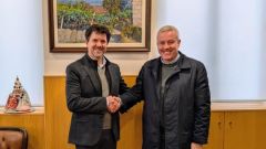 El presidente de la C�mara Municipal de Melga�o, Jos� Albano Domingues, con el alcalde de A Ca�iza, Lu�s Pi�a