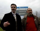 Xos� Manuel Pav�n (derecha), junto al alcalde de Monforte en una imagen de archivo. 