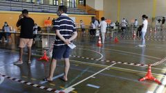 Colas para votar en las elecciones auton�micas, en Burela