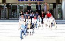 Alumnos de Comercio de Negreira visitaron El Corte Ingl�s y Castrosua.