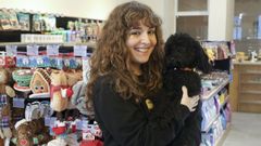 Murillo, en la tienda que ha abierta en el n�mero 104 de la calle de la Iglesia