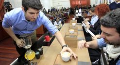 El barista Blanco Valverde volvi� a sorprender y a triunfar en el certamen internacional de Foz. 