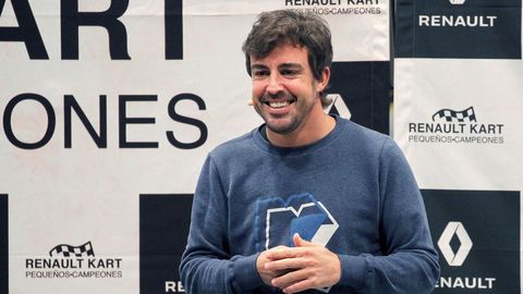 El bicampen mundial de Frmula 1 Fernando Alonso, durante la entrega de trofeos a los finalistas de la segunda edicin del concurso  Renault Kart pequeos campeones, hoy en el Museo de Fernando Alonso en Asturias.