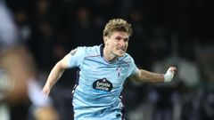 El c�ltico Carl Starfelt, en un partido del Celta de la temporada 2025/2026.