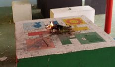 <span lang= es-es >Vandalismo en Mondo�edo</span>. Malestar ciudadano por da�os en juegos habilitados por Xoldra en espacios p�blicos, para uso colectivo. Los presuntos autores ya habr�an sido identificados.