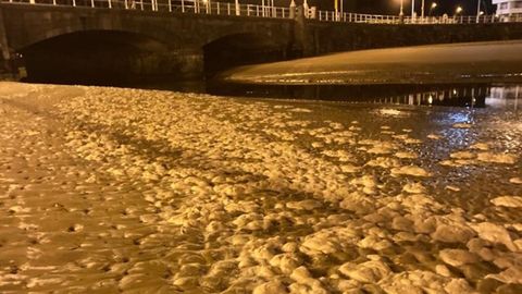 Contaminaci�n en el r�o Piles