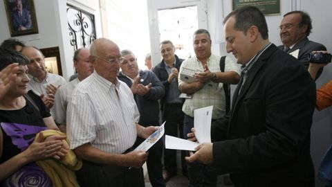 Ram�n Garc�a recibi� en 2009 un homenaje por su contribuci�n al Museo do Mar de San Cibrao