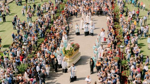 Misa solemne y procesin de Los Milagros