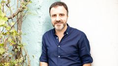 Labra�a entregar� exemplares da s�a �ltima obra na biblioteca do CEIP Nicol�s do R�o, en Cedeira, que leva o seu nome