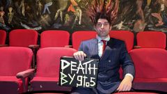 El actor espa�ol Pelayo AF posa durante una entrevista con EFE este viernes, en la sala Under St. Marks en Nueva York (Estados Unidos).