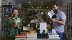 Isa Rodr�guez y Dani Berini, de Cant�n 4, recomiendan dos libros para este verano: �Una noche con Sabrina Love�, de Pedro Marial, y �De carb�n y nieve�, de Fra Molinero