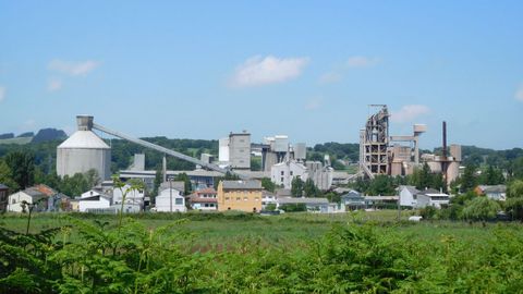 La fábrica de Oural (Lugo), de Votorantim Cimentos, inició su actividad en 1962 