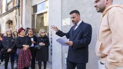 Un intre da ruta por Carballo seguindo os pasos de C�ndido Gonz�lez Tiradas. Na imaxe, Hadri�n Garc�a, gu�a, na s�a intervenci�n teatralizada 