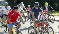 Junto al lago, un punto de avituallamiento.