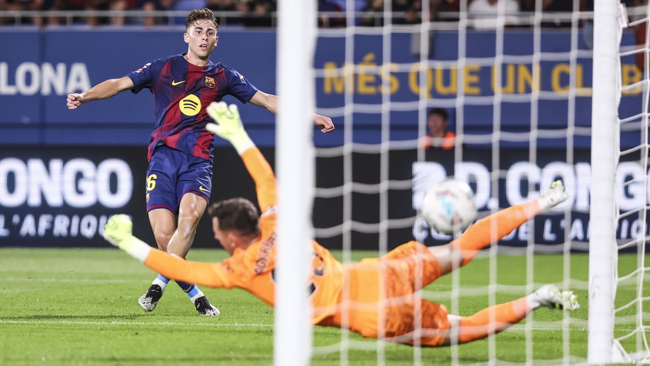 El Barça funde al Valencia en el futbolín (6-0)