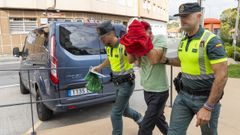 El investigado por el mortal atropello del domingo pasó ayer a declarar en el juzgado dos de Corcubión.