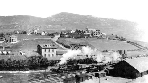 Vista del Naranco desde la estaci�n del Norte en 1920