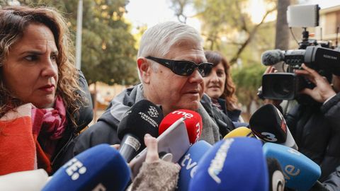 El inspector jefe del Consorcio Provincial de Bomberos de Valencia y jefe operativo de la emergencia el d�a de la dana, Jose Miguel Basset, a su llegada al juzgado para declarar como testigo ante la jueza de Catarroja.