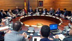 Pedro S�nchez presidi� ayer en la Moncloa la reuni�n del Comit� de seguimiento de la situaci�n en Catalu�a