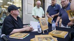Miguel Anxo Fernndez present el libro  As fotos de Lola .