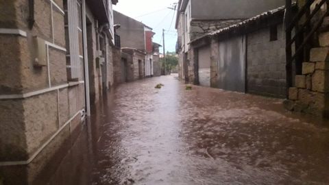 Calles inundadas en Albarellos