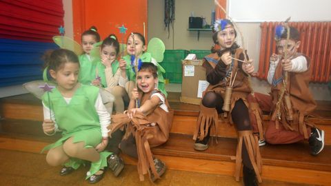 No CEIP San Tom� disfrazaronse de personaxes de contos