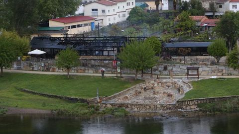Estado en el que quedaron las instalaciones de A Chavasqueira tras el incendio, registrado en abril del 2024