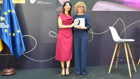 Natali Asorey, a la derecha
