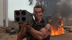 Arnold Schwarzenegger en la pel�cula Comando