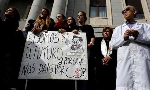 Cient�ficos del CSIC, en la jornada de luto por la ciencia que se celebr� el pasado jueves