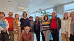 La vicepresidenta del Principado, Gimena Llamedo, con los participantes del programa A�oranza 2025