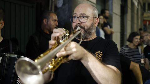 Cantos de taberna en Guitiriz en el primer d�a del Festival de Pardi�as 2026
