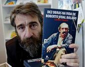 Camilo Franco cunha das s�as obras sobre Vidal Bola�o.