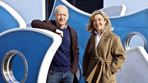 Los m&eacute;dicos Jorge Cameselle y Sonia Portela investigan sobre enfermedades raras