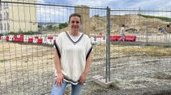Ver�nica Mu�oz, responsable de la Asesor�a Asemca, con las obras existentes al lado de su negocio, donde antes exist�a un puente.