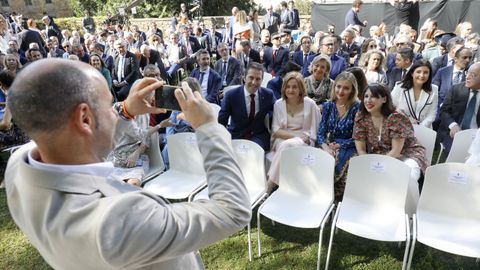 Foto a varios conselleiros en funciones. 