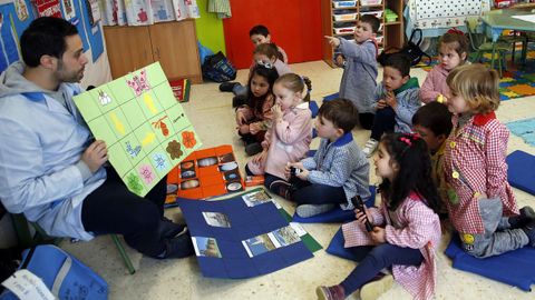 metodo especial de enseanza del profesor Roi en el colegio fernandez varela