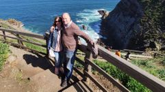 Vera Ivanova, rusa, con su marido, Grigori Nibodora, ucraniano, en la costa gallega