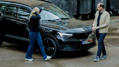 La princesa Mette-Marit ingres� ayer por su propio pie en el hospital