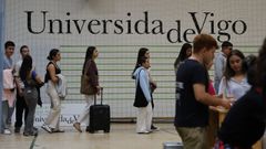 Estudiantes del campus de Ourense en el comienzo del curso en la Universidade de Vigo.